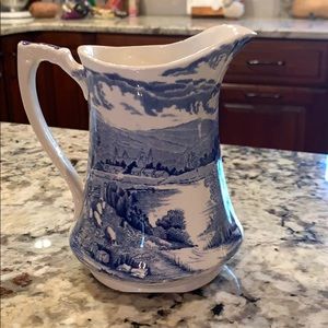 Antique Alfred Meakin hand painted “Tin Tern”